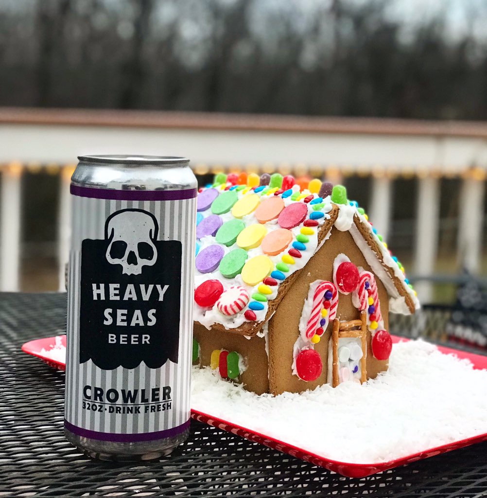 HeavySeasBeer's tweet photo. Festive Funday #gingerbreadhouse #craftbeer #SundayFunday #HappyHolidays #MerryChristmas https://t.co/b0nxfawAza