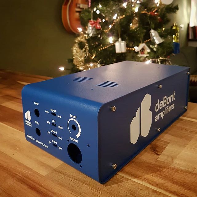 deBontAmps's tweet photo. 'Tis the season to be jolly indeed!
 Look what #Santa brought me on Christmas Eve. First ever prototype enclosure for the #sidekick #dibox . Props to @protocase . Let's fill it with #tube goodness and let testing commence. #directinterface #2019 https://t.co/sMOwORqZgq https://t.co/63imuDnM7k