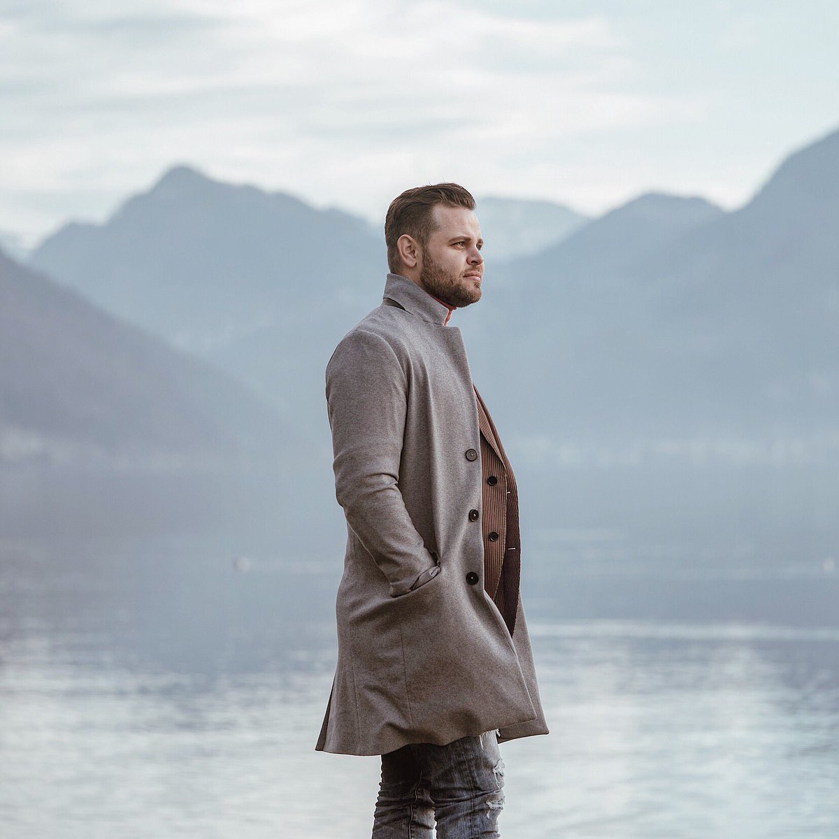 EvanKlassenVIP's tweet image. Thankful for the past, grateful for the present and look forward to the future. Merry Christmas and Happy Holidays 🎁🎄 🎊🍷🎊🎁 #MerryChristmas