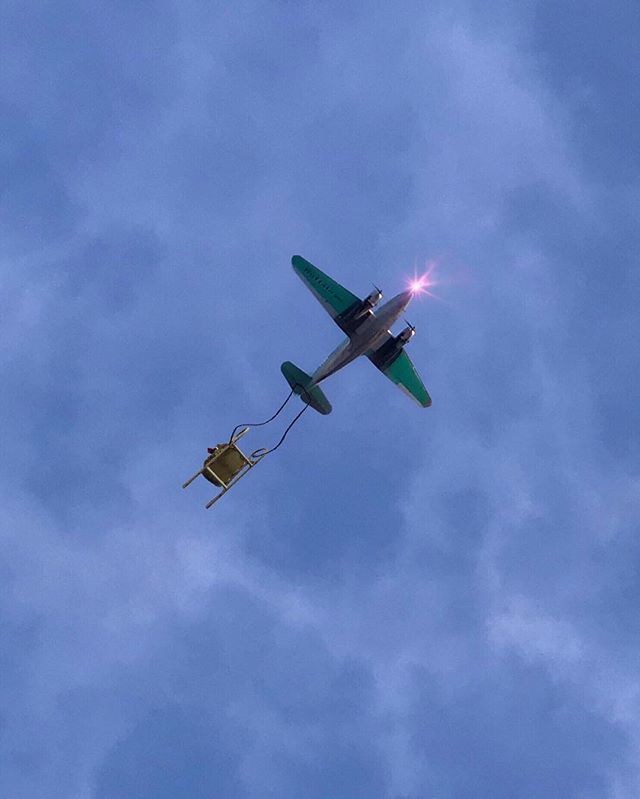 MikeyMcBryan's tweet image. It was the night before Christmas and Transport said the Reindeer were duty out. Santa got very frustrated and shouted out, “How will my sleigh fly, I need a tow?”. The Head Elf yelled back, “Hurry call Buffalo Joe and get a Curtiss Commando!”. I heard h… bit.ly/2Lxpli3