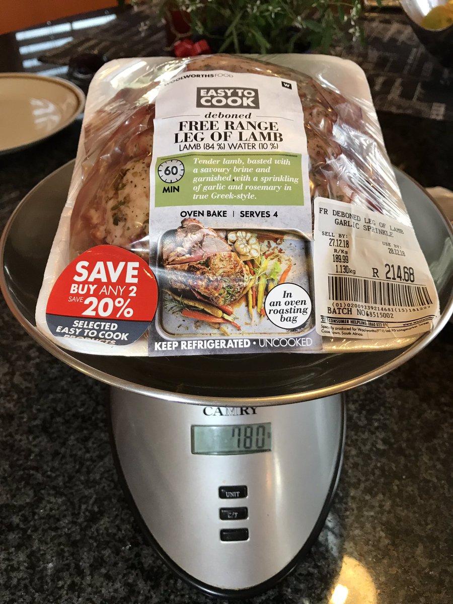 Craig_Parker's tweet photo. Passing off 780g of lamb as 1.13kg on Christmas eve is disgusting. Thanks for the Christmas present #woolworths #woolies https://t.co/P3JNhaUWcc
