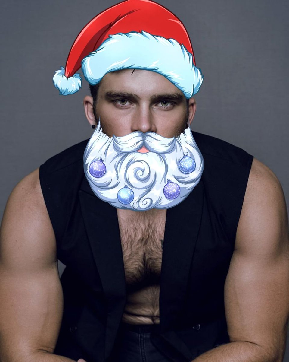 HuxBear's tweet photo. Thought I'd try my hand at turning @lexnstuff into #SantaDad , in keeping with the holiday spirit... 👍🐻👍 https://t.co/7jnHwTAc0a