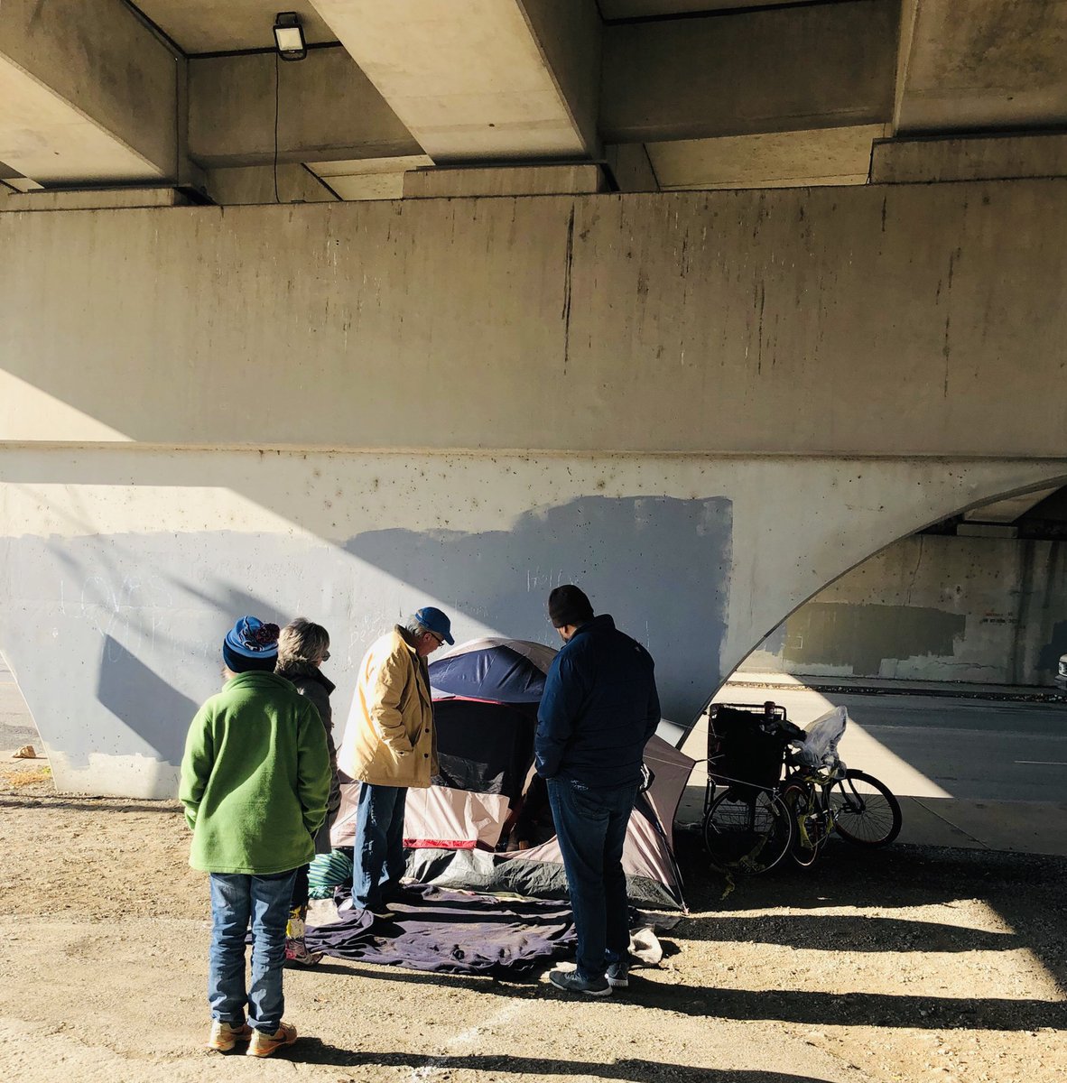 WellHouseNorth's tweet photo. Out this morning with @HSHTennessee spreading Christmas cheer to our homeless friends in Nashville. #ChristmasIsForEveryone #MerryChristmas #Christmas #Nashville https://t.co/aBlQ3JMUiU