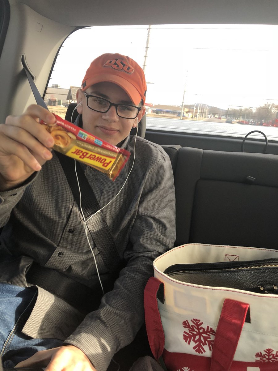 SchweitzerTracy's tweet photo. You know you have growing boys when you have to stop and feed them 1/2 hour into an hour trip! #breakfastnumber2 https://t.co/aZMDDQwOD1