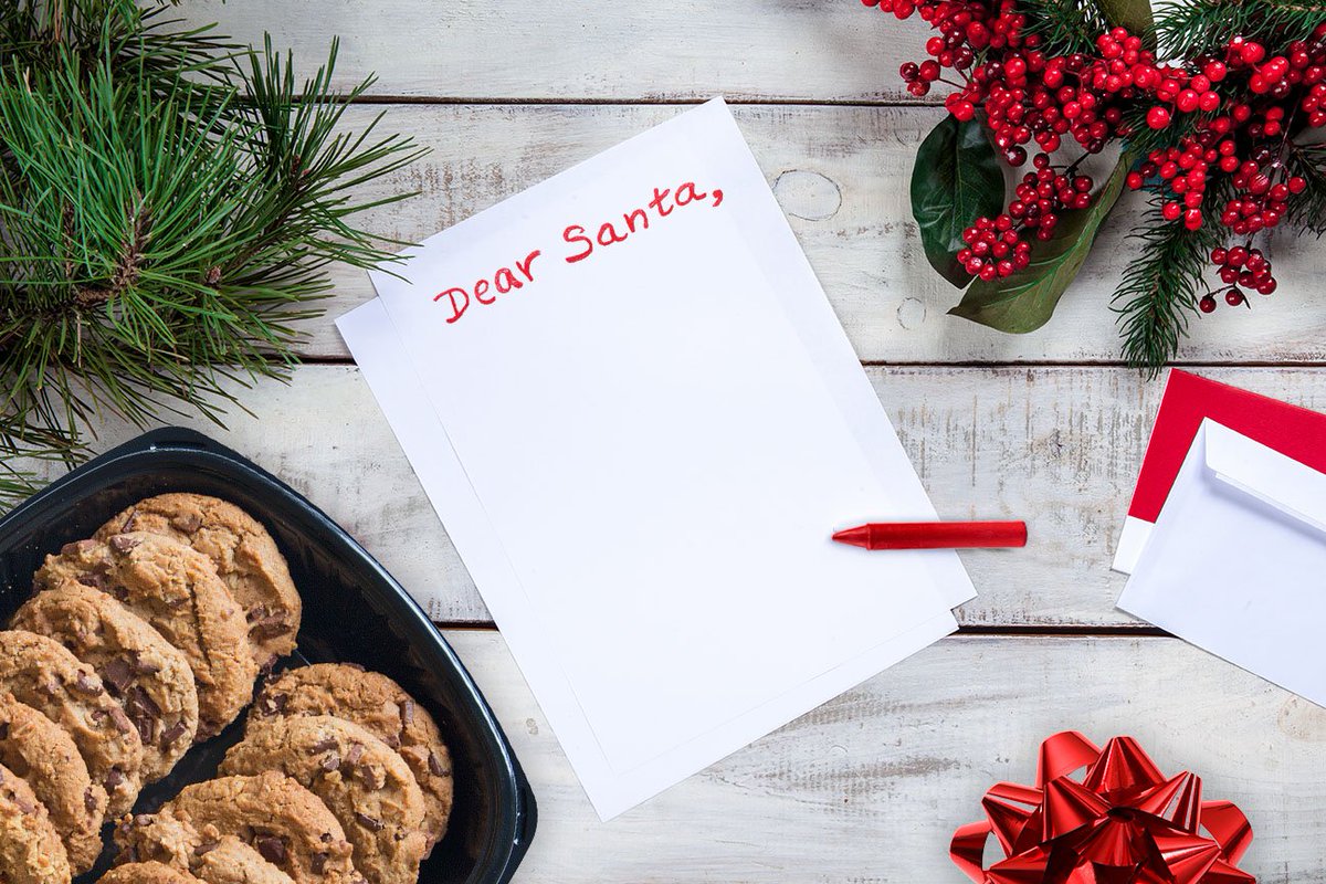 StillyCFA's tweet photo. Make Santa's day by leaving him his favorite tray. Happy Christmas Eve, from Chick-fil-A Stillwater. #ChocolateChunkCookies https://t.co/MfJL8uoCCO