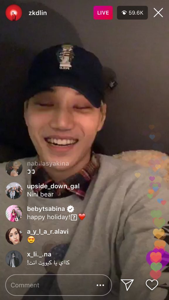 LOEYtticp's tweet photo. หวึ ยัยน้อนบอกว่าMerry christmas ขอให้มีฟามสุขน้าค้าบ เข้าใจม้าย คิดถึงนุนะค้าบ น้อนทำผมทอวด้วยพืจาตายแน้ว คิดถึงจังเลยน้สน่ารักเสมอ เนี่ยเอาเค้กมาเป่าพร้อมไลฟ์ต้องน่ารักขนาดไหนเนี่ย😭😭😭😭😭 https://t.co/0JX3roPuZ8