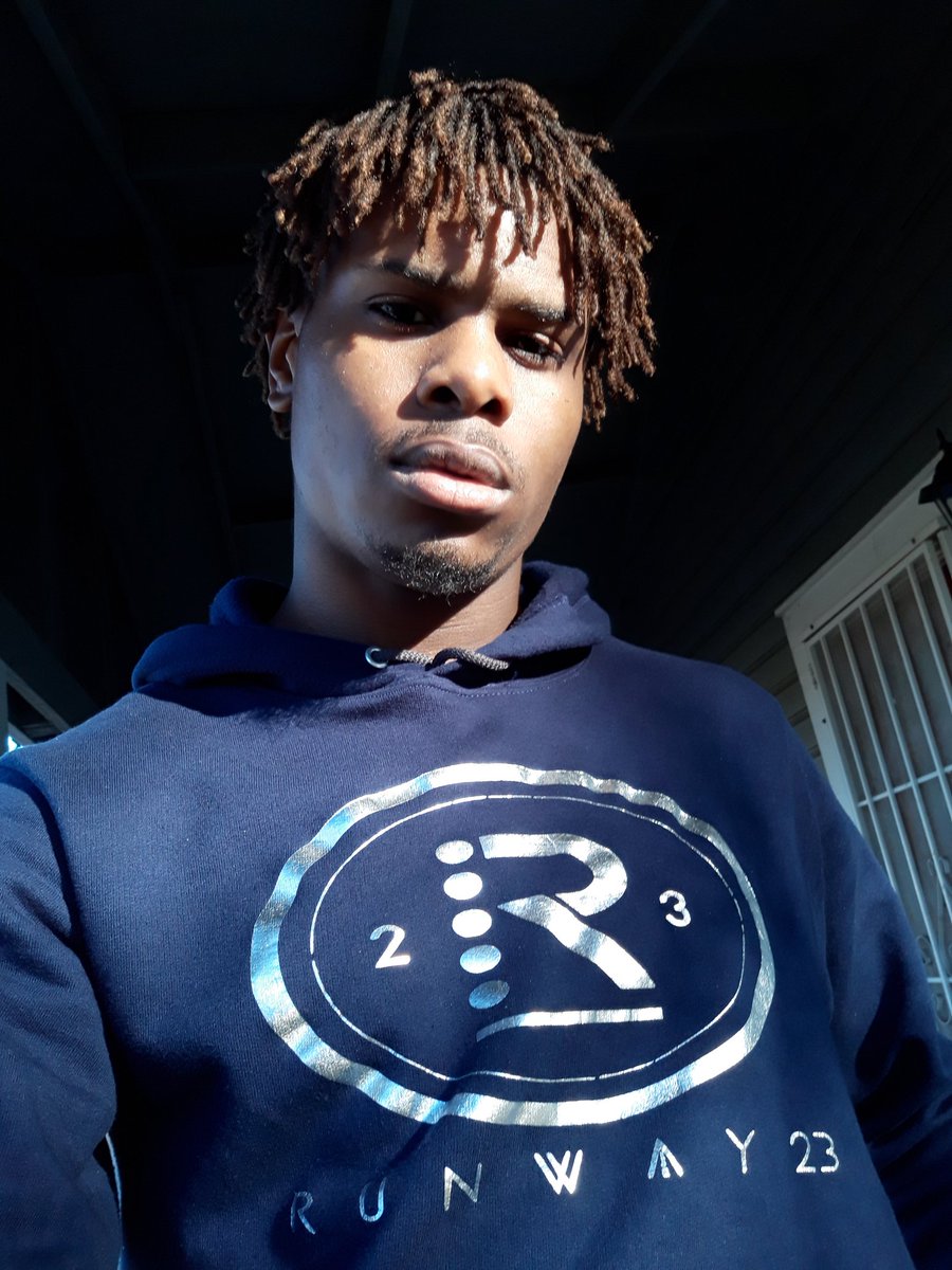 SuperTheNatura1's tweet photo. What's good  https://t.co/Jsnh92hMje #superthenatural #music #blackmodel #superthenatural #justwaitonit #Naturalflowent #musicartist #soundcloud #Myasu #MYAUM #skgee #TROY #TU #aurburn #California #atlanta #Detroit #texas #hiphop https://t.co/fAnjit0Xd0