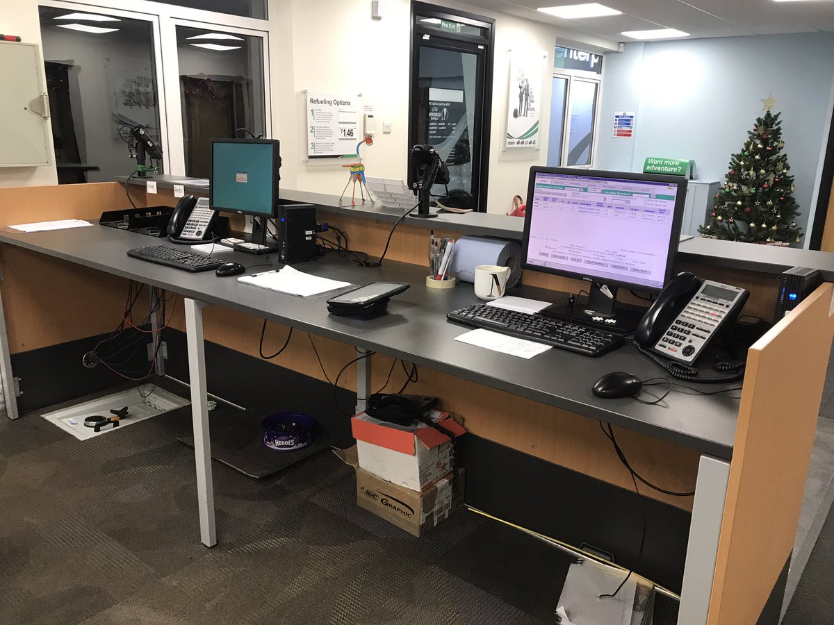 CharWattErac's tweet photo. Little shape up Christmas Eve moving all our terminals and sorting out all wiring #nowanelectrition #u655 #christmasclean https://t.co/X1JbTtgFH8