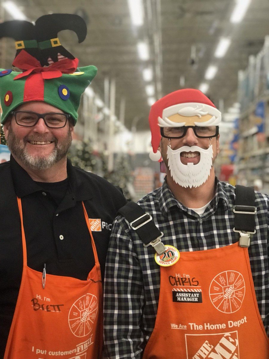 hrjohnson2785's tweet photo. Celebration of the Holidays - Day 11 DH Brett and ASM Chris celebrating Red & Green Day (or Hat Day) in 3Rivers. #mwdec2018 @homedepot3River @sbonke24 @fieldschris2016 @Archiegraham17 @anbenner926 https://t.co/wjmnRTvf5I