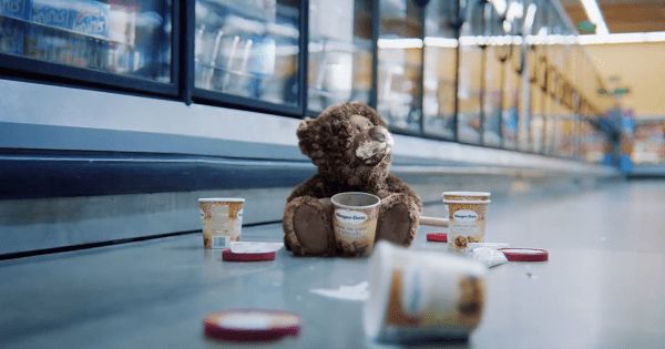 ColchCTBusiness's tweet photo. A Cuddly Teddy Bear Roams Walmart’s Aisles After Closing Time in Cute Canadian Holiday Spot – Adweek https://t.co/9DQ14OV3AN #holidays #ads #Walmart https://t.co/1WKABCbcPq