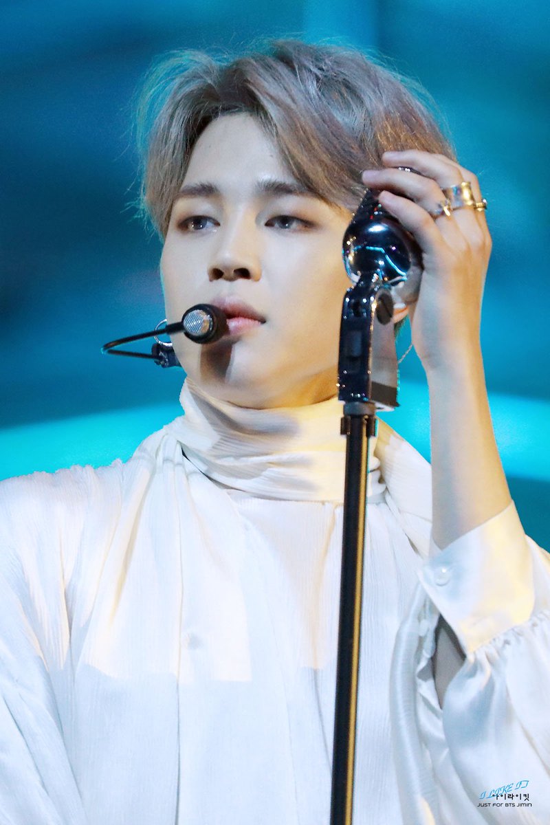 Jimin Chile tweet media