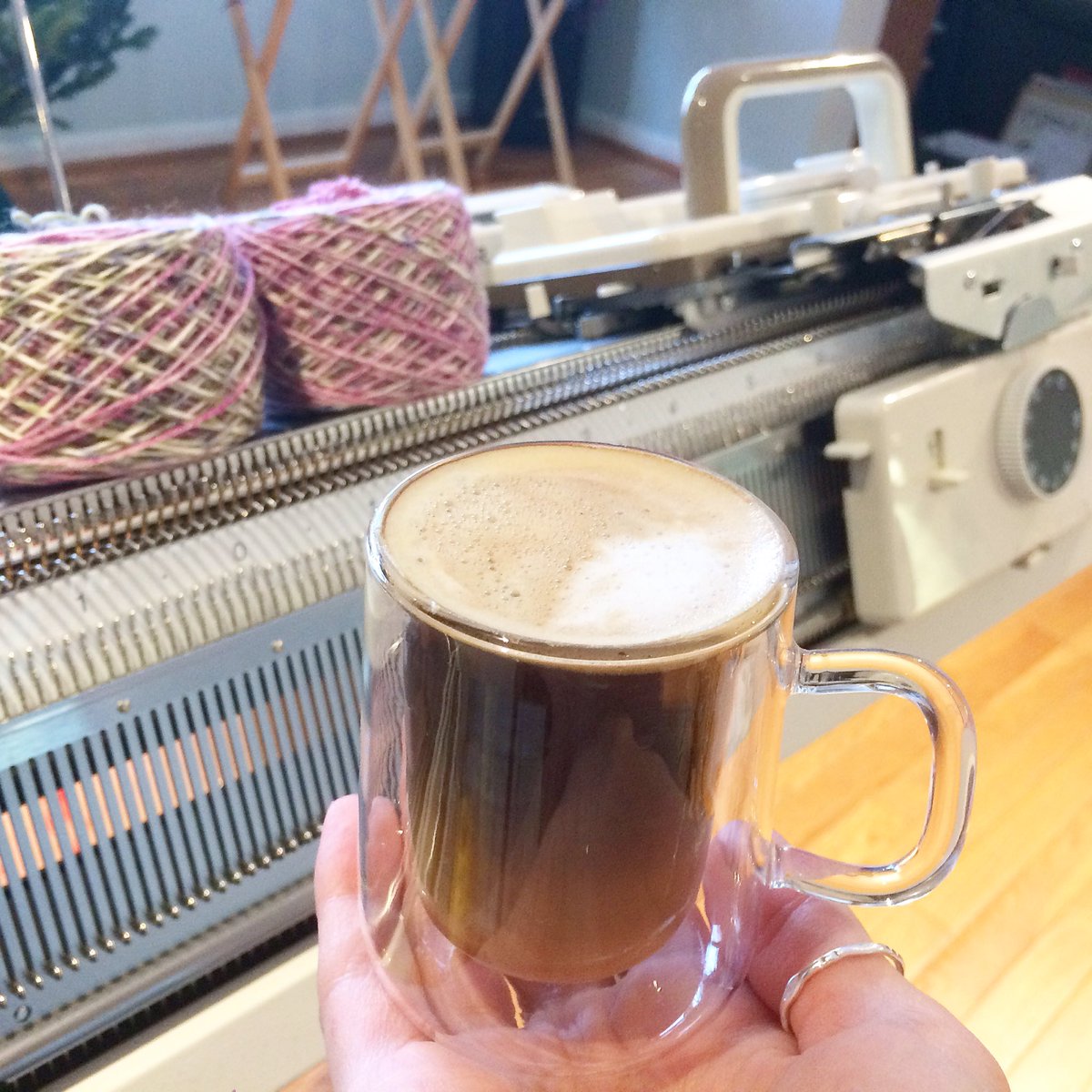 machineknits's tweet image. Yarn cakes and double espresso!  Even more gifts to be machine knitted.

#knittingmachine #knitting #singermachine #yarnlove #knittingclasses #RochesterNY