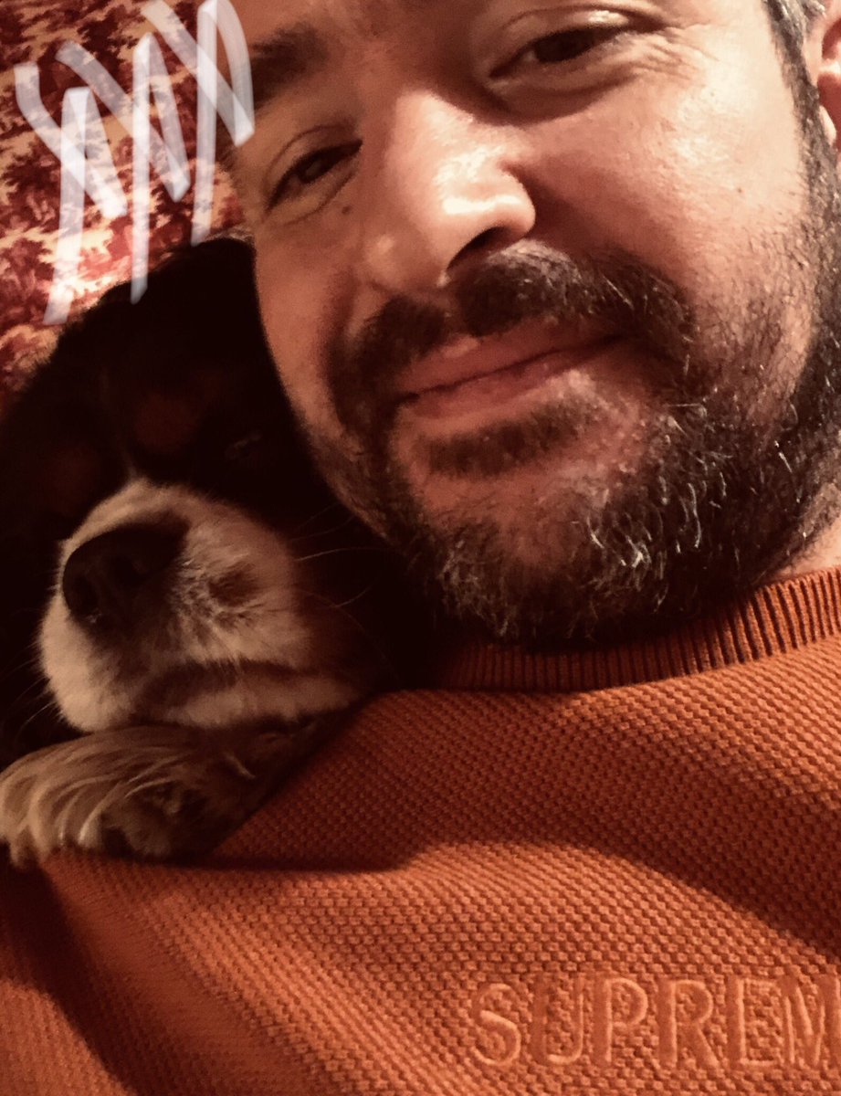 Gregoireoff's tweet image. Joyeux Noel from Filou &amp;amp; me! 
Soyez le plus heureux possible!