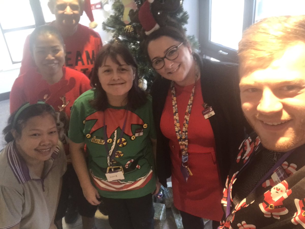 Merry Christmas everyone 🎄🎅🏻💜 <a href="/wanny_8/">Mark Wanless</a> <a href="/elaine_newbold/">Elaine Newbold</a> <a href="/SDEBDD/">simon ewins</a> <a href="/LeicCentral_PI/">Leic Central A50 PI</a> <a href="/PiBraunstone/">Leicester Braunstone</a> <a href="/PI_SouthOadby/">PI Leics South</a> <a href="/LeicNW_PI/">Leic North West PI</a> <a href="/LFEpremierinn/">PI Leicsforesteast</a>