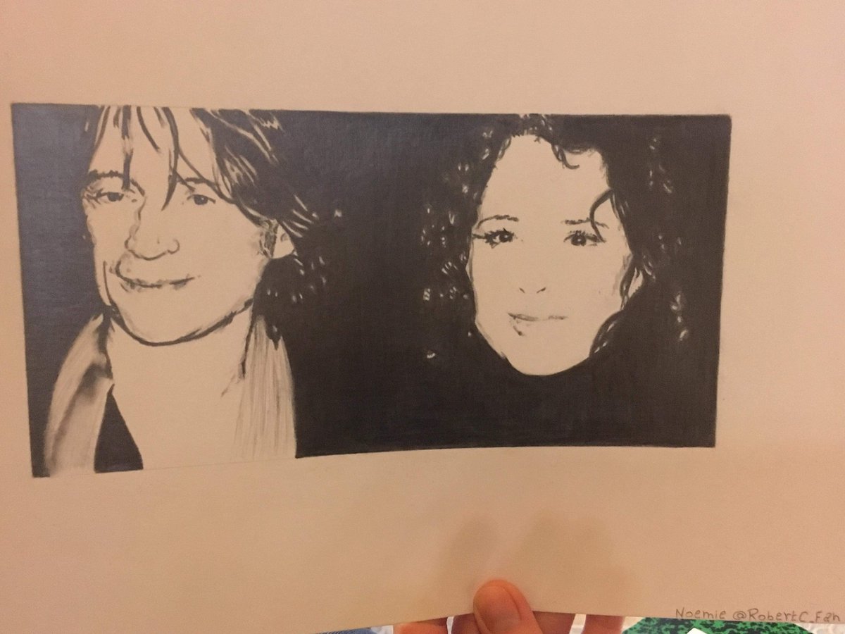 RobertC_Fan's tweet photo. @robertcarlyle_ It has been a long time I haven’t send a tweet to you.. I’m not forgetting you, this drawing is a proof 
I wish you a happy christmas eve &amp; merry christmas to you and your family https://t.co/KtB1Kb7Gbj