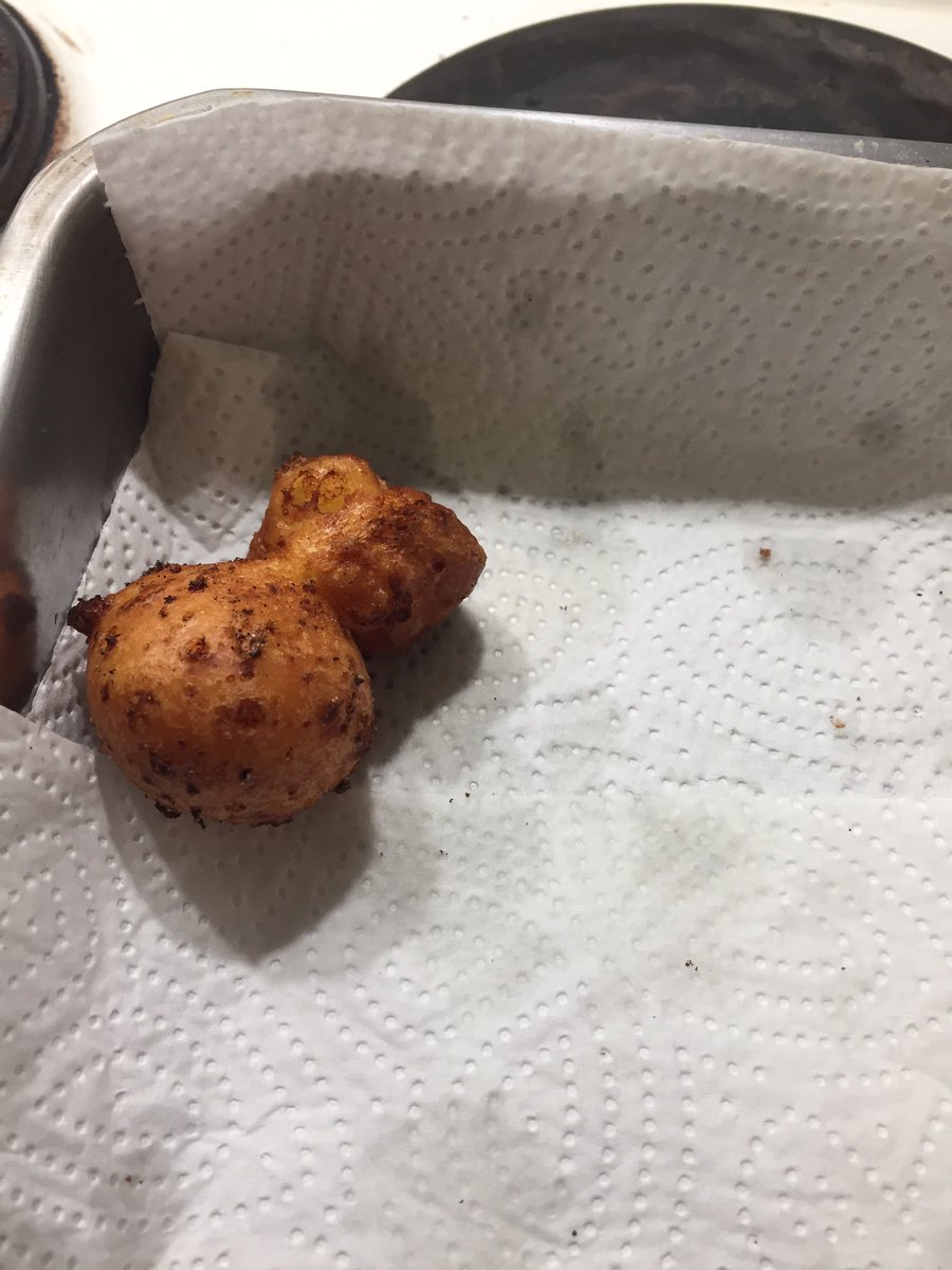 yoligrilla's tweet photo. #primipara #erstesmal #buñuelo https://t.co/rERcaD0gFe