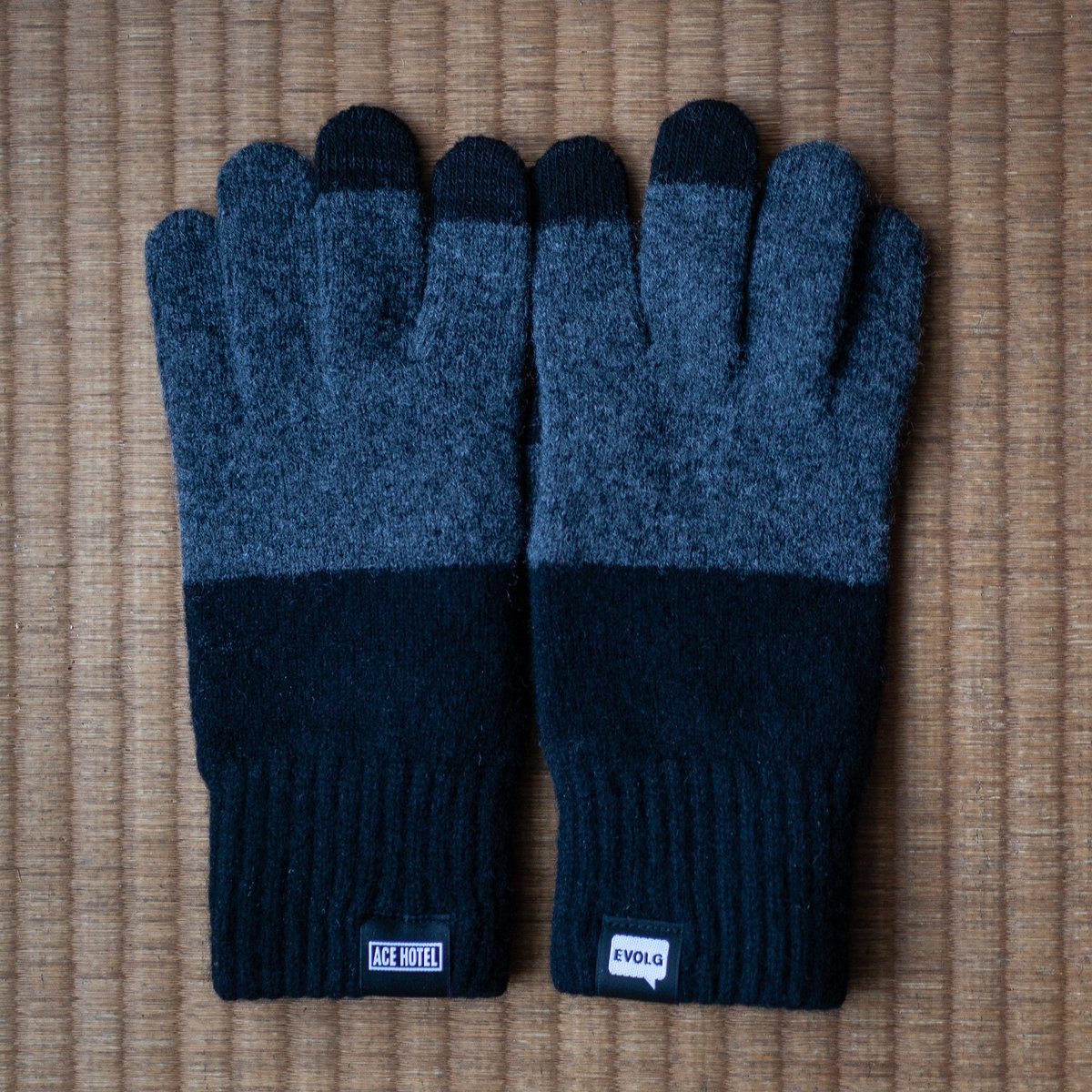 Helvetica_'s tweet photo. 来年、日本初上陸のACE HOTEL が京都に！そのACE HOTEL とEVOLG のコラボ グローブ（日本未発売） 
 
https://t.co/MVzDLWletN
 
#evolg #evolglove #acehotel #acehotelkyoto #kyotojapan https://t.co/TshwhL7DyE