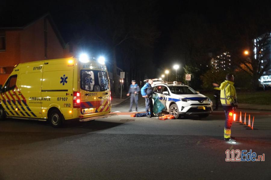 🚨 Fietser gewond bij botsing met auto van toezicht en handhaving in #Ede 112.press/QvJ9Jc 112Ede https://t.co/JIoFa9j1DD