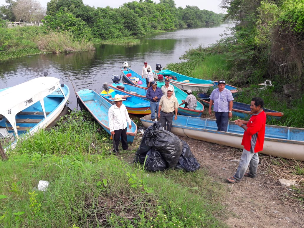 ComSoc_Tab's tweet image. Habitantes de los Bitzales reciben apoyo mediante jornales
bit.ly/2BDxcGr