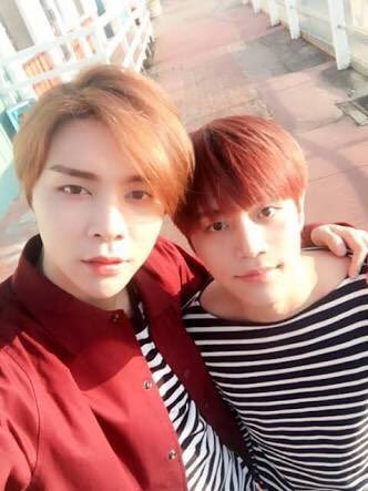 みぃ マーク おっちょこちょいサンタ 小さい頃は本場に近いところで育っているから本当の楽しみ方を知ってる ヘチャン 冬なのに1人だけハワイアンサンタ え 家に置いてあるものをよく壊してしまうお騒がせなやつ Nctで妄想