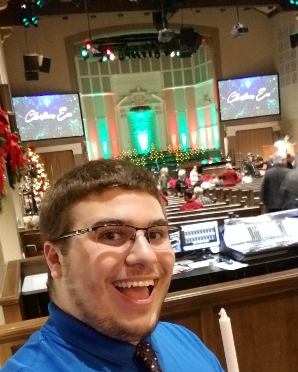 What better way to celebrate the birth of the lord and savior Jesus Christ where you go to one of my favorite church services that I haven't been in forever. MERRY CHRISTMAS EVE!!!!!