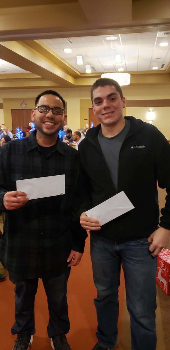 Samard_THD's tweet photo. Winners from the Holiday party that all go days off awarded to them. @SALEM5639 https://t.co/3wuVjRddJN