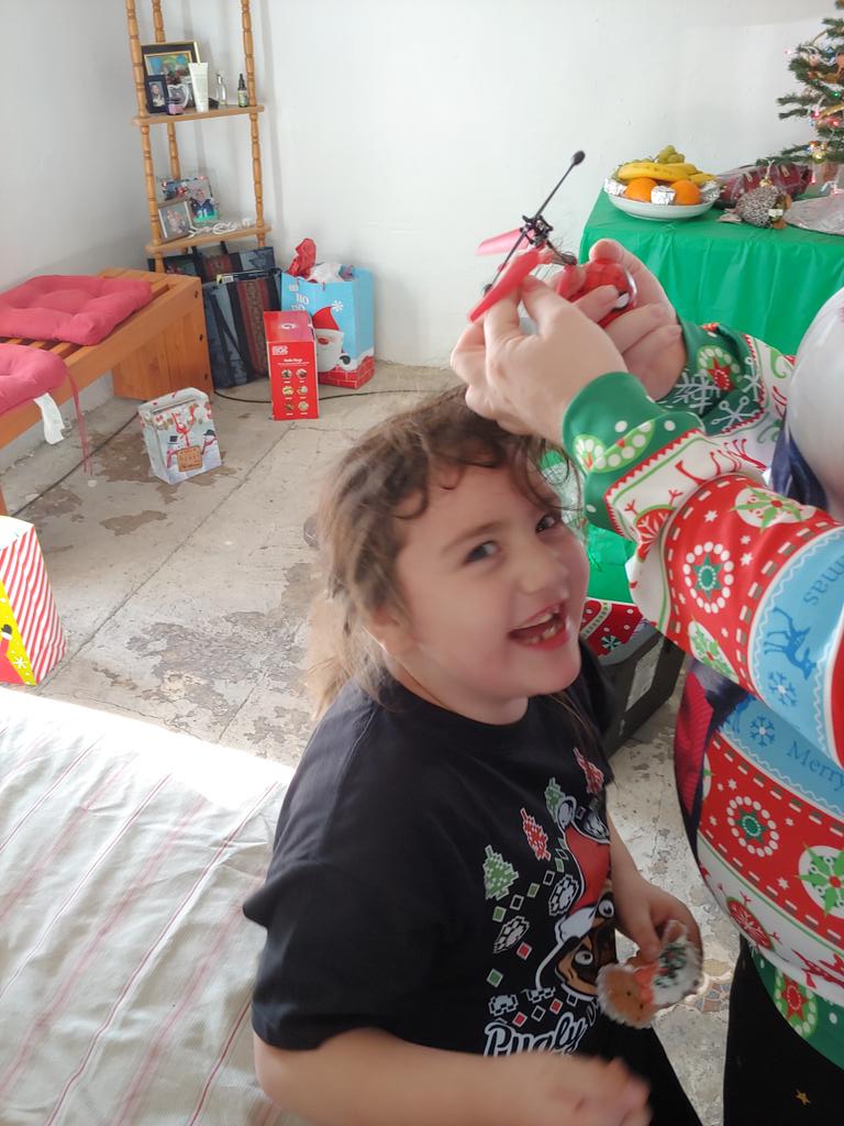 Eazyboom's tweet image. When your Xmas present goes wrong #attackdrone #Xmasfail