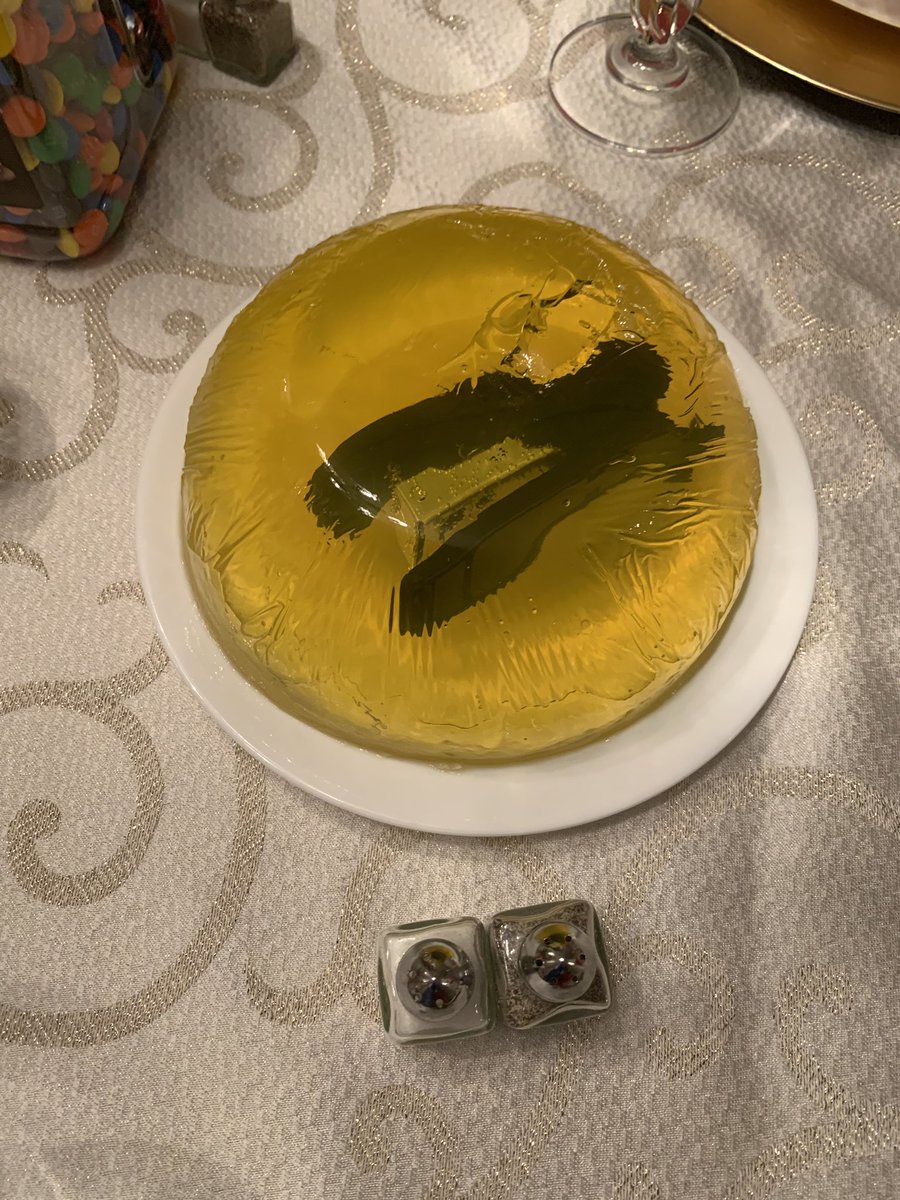 CouRageJD's tweet image. An Office Christmas Eve!

“It Is Christmas” sign
Jello stapler
Beet chips
Kevin’s chili
Stanley’s pretzels
Nifty gifty bags
Pam’s drawing
Hanging balloons
And more!

Office fans, how did we do?! LOL