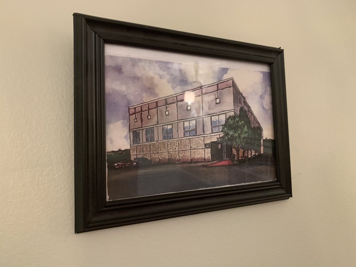 CouRageJD's tweet image. An Office Christmas Eve!

“It Is Christmas” sign
Jello stapler
Beet chips
Kevin’s chili
Stanley’s pretzels
Nifty gifty bags
Pam’s drawing
Hanging balloons
And more!

Office fans, how did we do?! LOL