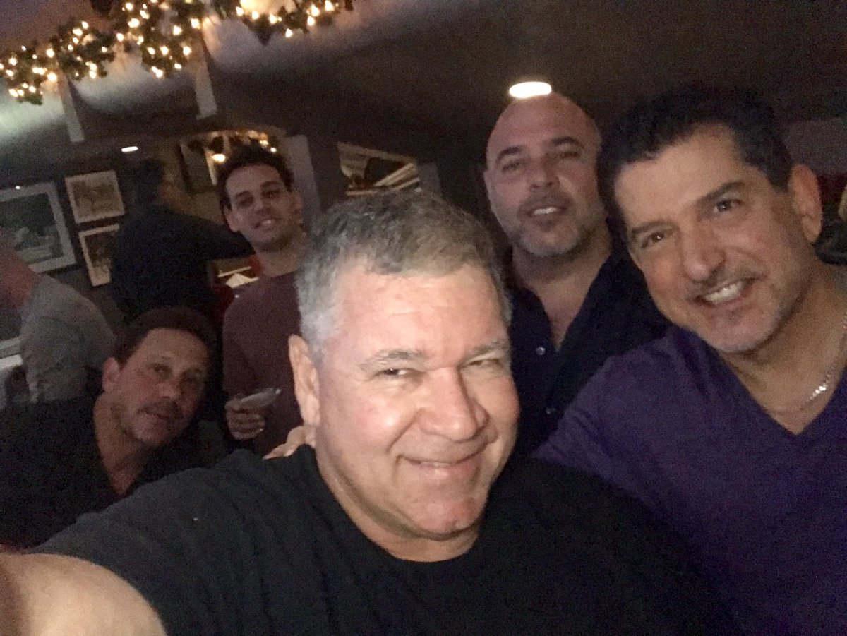 #MerryChrismas from me and da boyz @Runway84 afternoon cocktails, a tradition. @CastronovoShow