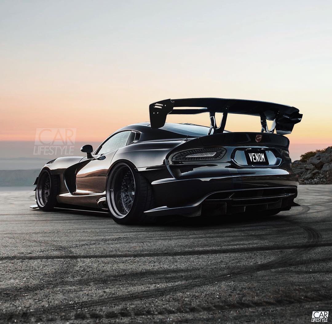 Stanced Cars Daily (getthatasslow) Twitter