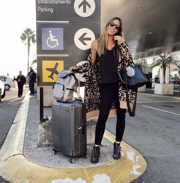 MiSamsonite's tweet image. ¿Lista para robar miradas en tu viaje como @fernandapolin con #LiteBox y #ShesBack? #SamsoniteforHer