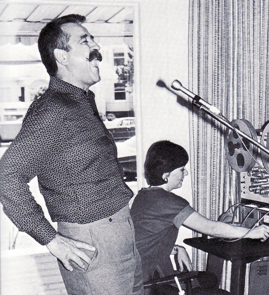DavLGarcia's tweet photo. Shoutout to Bill Meléndez (born José Cuauhtémoc Meléndez), the Mexican-American director and animator who was the only person Charles Schultz trusted to animate his comics. He also voiced Snoopy and Woodstock (the second pic is him recording those squeaks). https://t.co/FsqxH3itSx