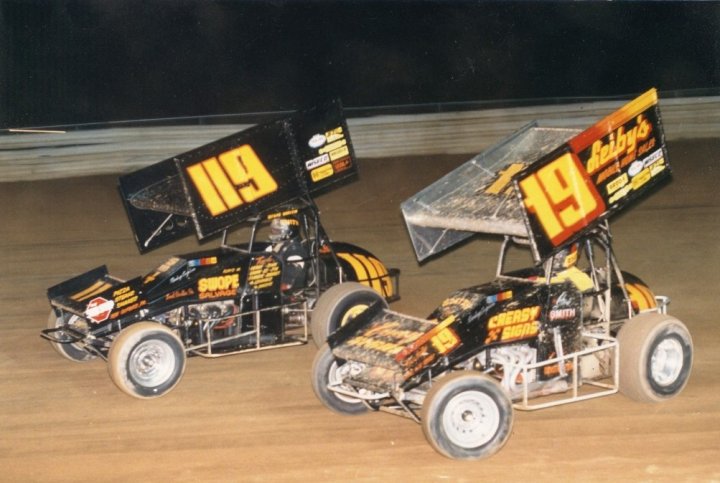 BillWags19's tweet photo. @VntgSprintCars Nothing trumps a black &amp; yellow 19, except maybe a black &amp; yellow 119 https://t.co/dtaBetXShH