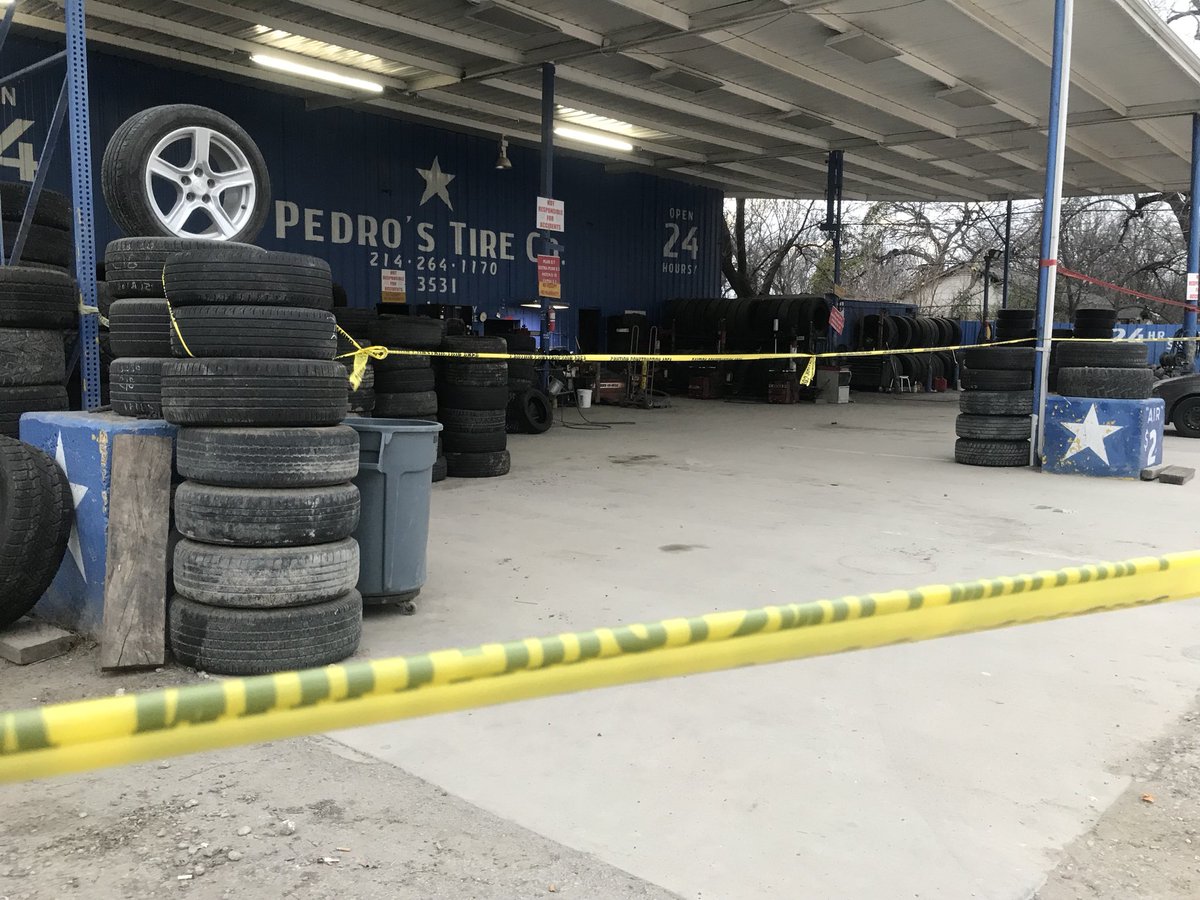 MikeBotsford's tweet photo. Carjacking suspect detained by good samaritans at Pedro’s Tire Co on E. Illinois Ave @wfaa https://t.co/7suLfnGE70