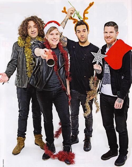 FOBaltband's tweet photo. Happy Holidays everyone! 🎅🏼🎄🎁 #fob https://t.co/eqgywMrpJp