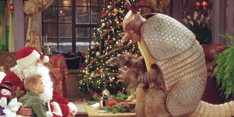 quote_friends's tweet photo. Friends Christmas episodes: 

Season 2, Episode 9
Season 3, Episode 10
Season 4, Episode 10
Season 5, Episode 10
Season 6, Episode 10
Season 7, Episode 10
Season 8, Episode 11
Season 9, Episode 10 https://t.co/95H0q4xB6d