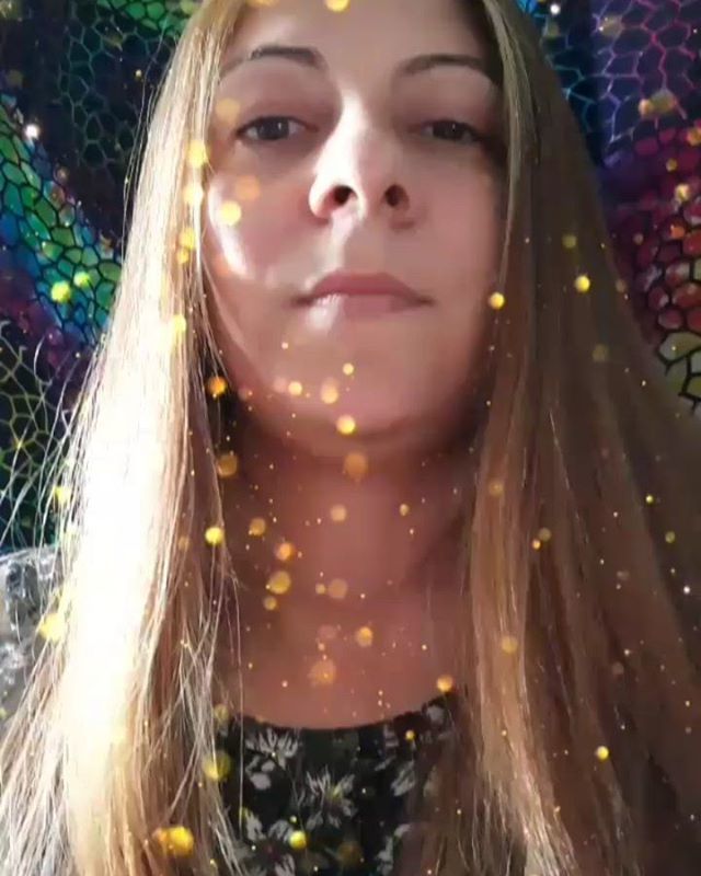 TimidezClub's tweet photo. Eu aparecendo pela primeira vez em vídeo aqui no instagram. Para passar uma pequena mensagem (muito importante) para todos. Para assistir basta ir ao stories.
.
.
.
.
.
.
.
.
#Timidez #timidezclub #somostimidos #soutimida #timida #timidosesolitarios Assista #Instavideo:http:… https://t.co/6VnTQJJLHj