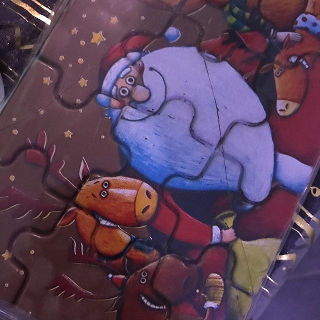 pbmf_fr's tweet photo. Puzzle tablette de chocolat @lamaisonderabelais @emmanuel_errard @langeais 
#pbmf #instalife #instachristmas #instachocolate #lamaisonderabelais https://t.co/SBH5nDkdoo