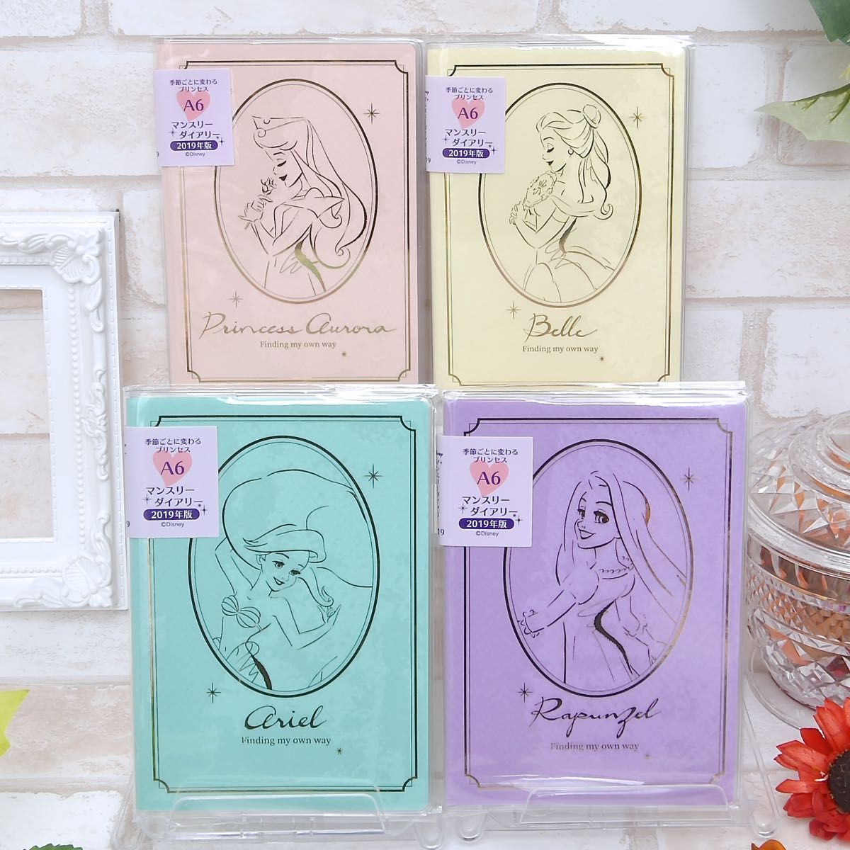 Dtimes ディズニープリンセスの可愛いフルカラーa6手帳 ダイゴー マンスリープリンセス ダイアリー19 春夏秋冬 季節ごとに異なるディズニープリンセスがデザインされています 詳細 T Co W3cby4zyqm T Co Bydhrn7lny Twitter