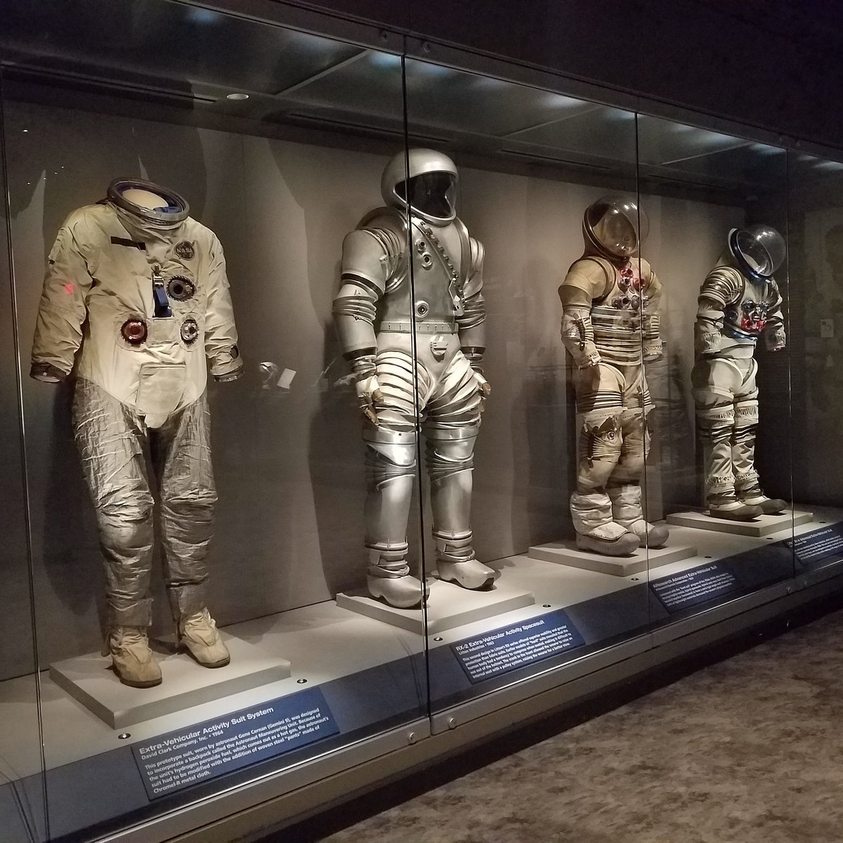 ImOpenToIt's tweet photo. Pics from the 'Race to the Moon' treasures gallery. The Apollo spacecraft is glorious!
#ksc #astronaut #nasa #spaceexploration #outofthisworld #apollospacecraft https://t.co/5jVe2q3Eij