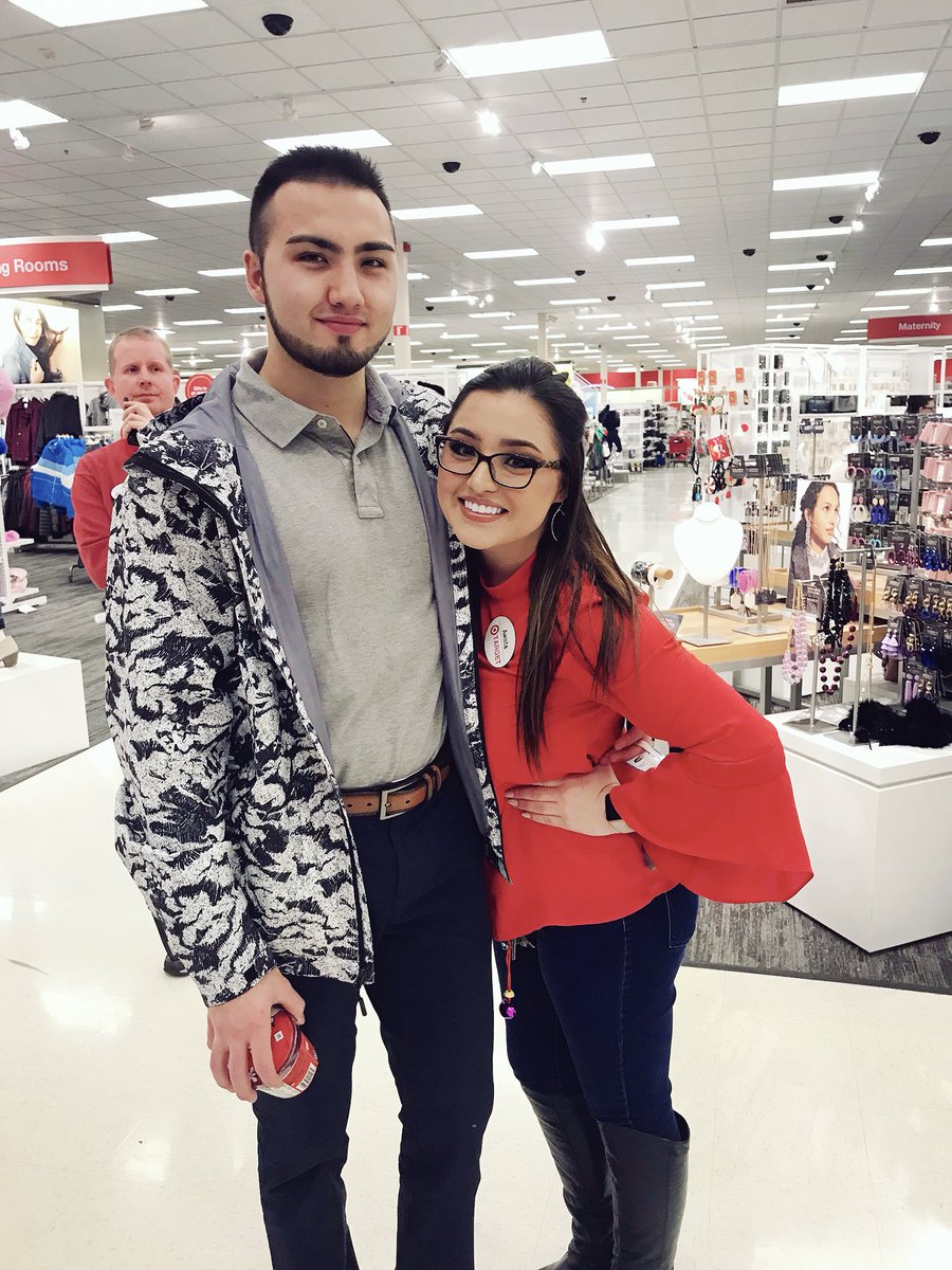 Awista_Target's tweet photo. Closing Christmas Eve and this little baby came to visit me! (It was not on purpose and he definitely forgot I work at a new store but I’ll take it) #brotherbear #embarrassingbigsis #fam https://t.co/xdlq414KuZ