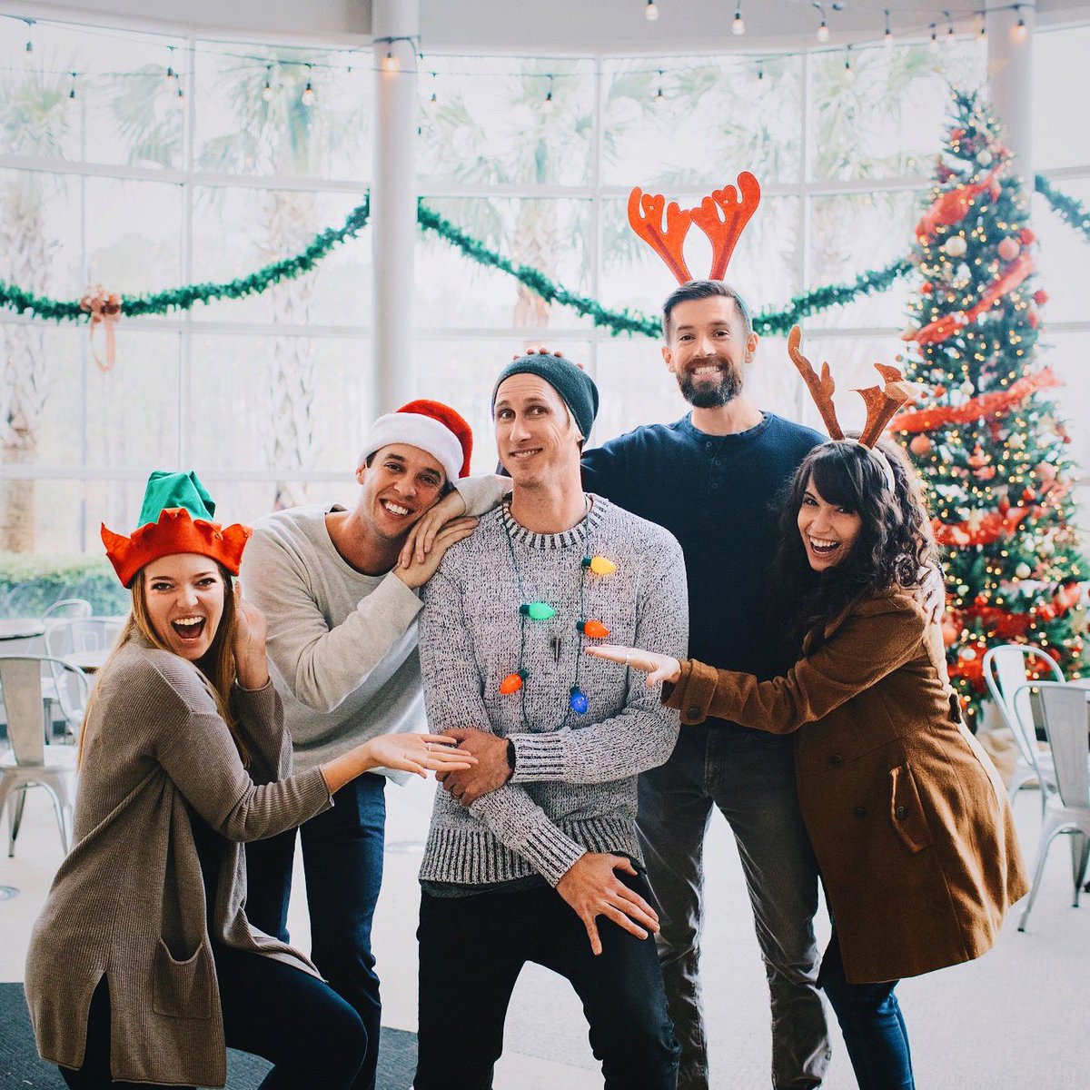 Overflow tweet media