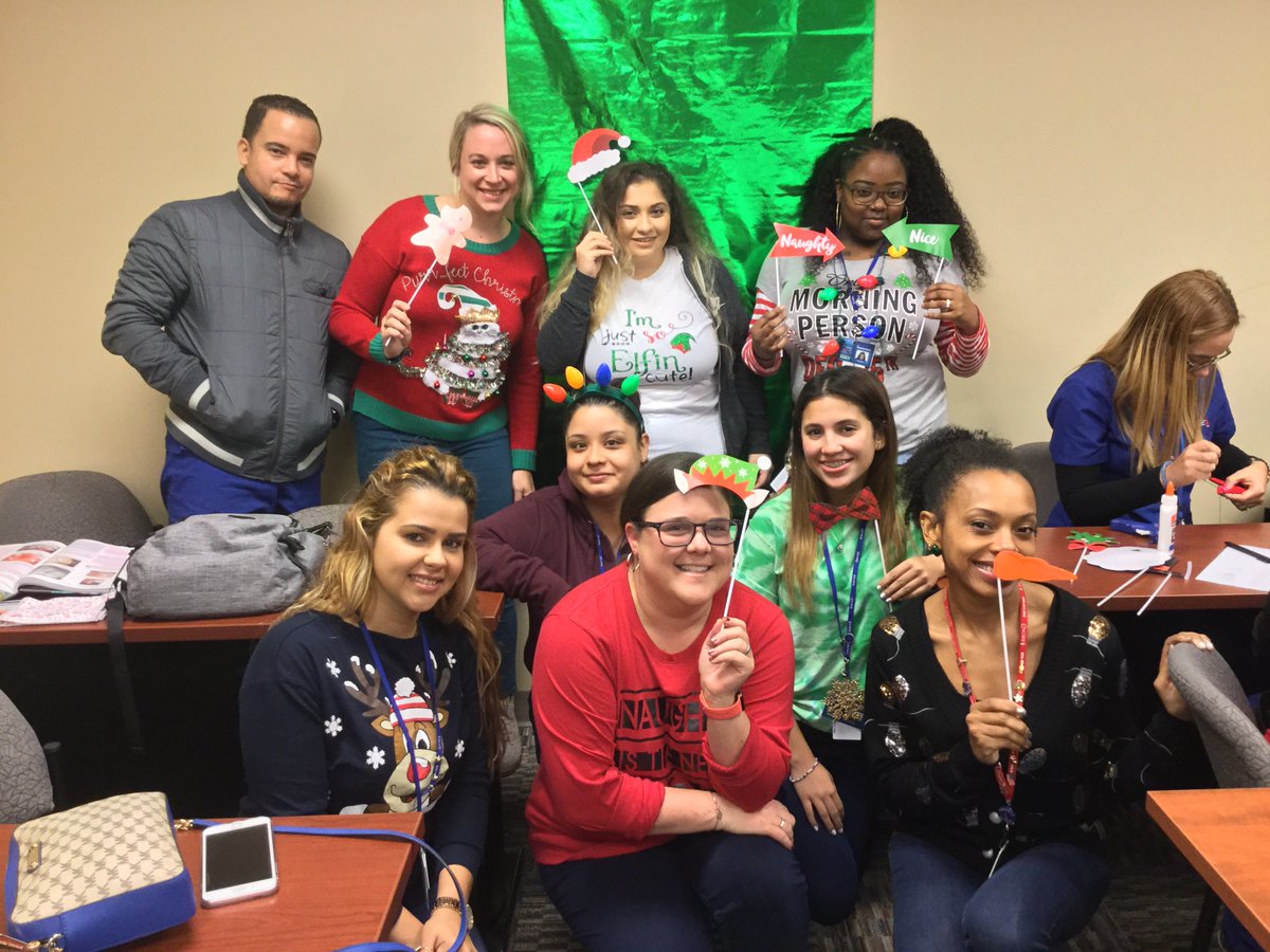 ConcordeCareer's tweet image. The #ConcordeOrlando family wishes you the happiest of holidays! 

#Holidays2018 #DentalAssistantProgram #CareerCollege #OrlandoFL