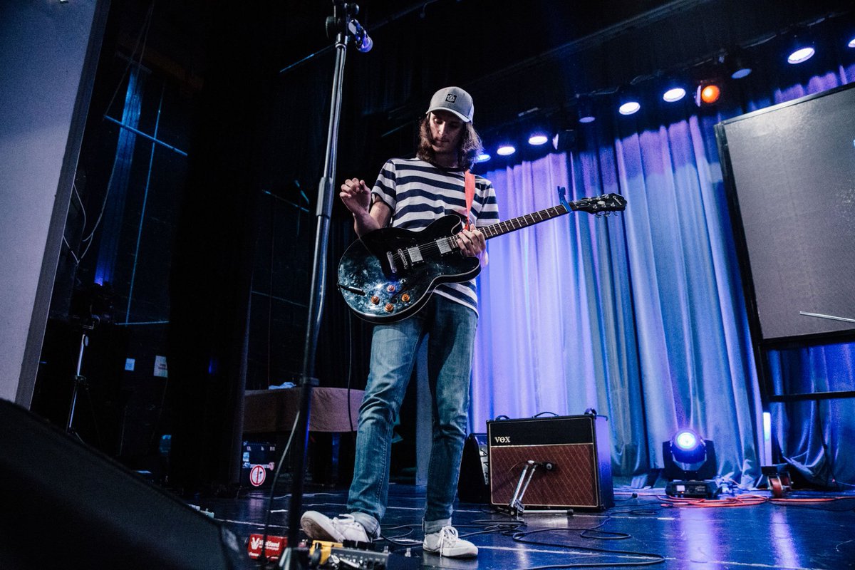 merry christmas. thank you for a fantastic year.
xxx
-
📷 Four Minutes to Midnight 
Sydney, 29/11. #rawaustralia