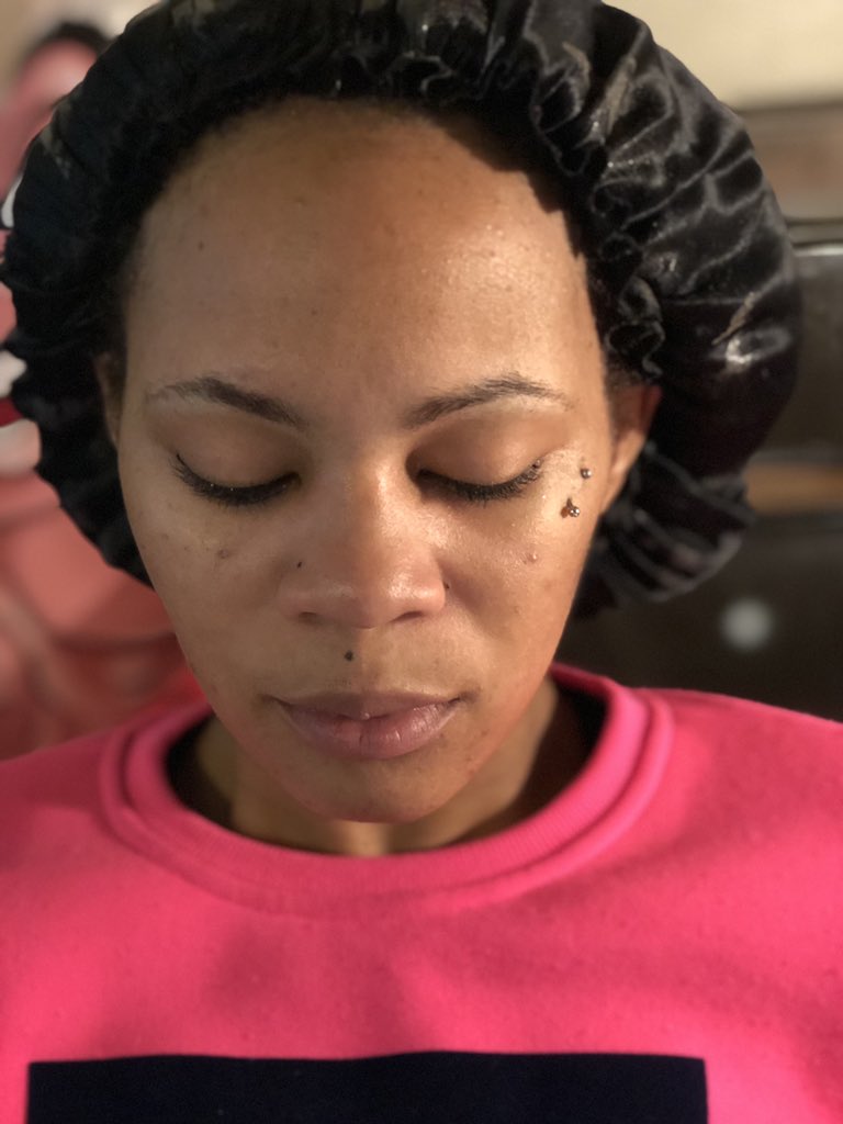 Neccy_Pooh's tweet image. MUA: @Neccy_Pooh💄 
Model: Dezy MrsYoung Don Miller🌺 

-Crayoncase “Watch Me Blush” Palette 
-Crayoncase Highlighter 
-35B Morphe Palette 
-3D Lashes 
-Matte Lipstick 
-Full Face Service
#upcomingMUA #dallas #beatbyJenise #cutcrease #MUA #happyclient #morphebrushes #nyx ✨🤞🏽💖