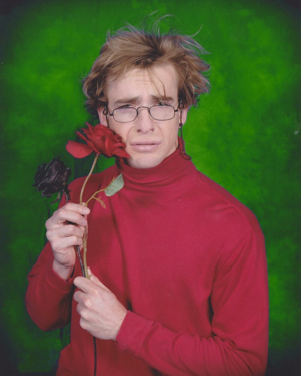guppysoph's tweet photo. @GUBLERNATION there is a fine fella impersonating you on facebook... what do?? https://t.co/MfrRjXdcBQ