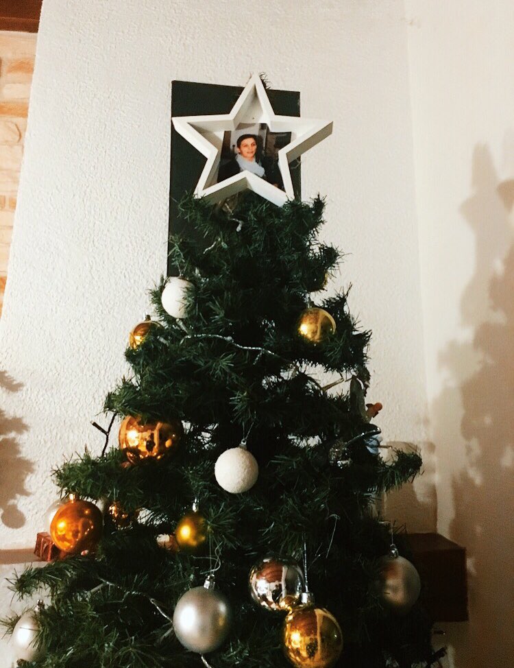 chxller's tweet photo. Joyeux noël maman 🙏🏼❤️ https://t.co/sk28lHTAqA