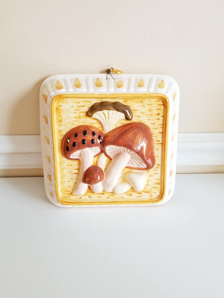 JunkYardBlonde's tweet image. Vintage Mushroom Mold,  Porcelain Mold, Kitchen Wall Decor, Psychedelic, Groovy, Hippie, Bohemian, Mushroom Decor, Ready to Hang, Wall Decor tuppu.net/37ecd4c4 #Etsysellsvintage #JunkYardBlonde #Gotvintage #Junkyardblonde