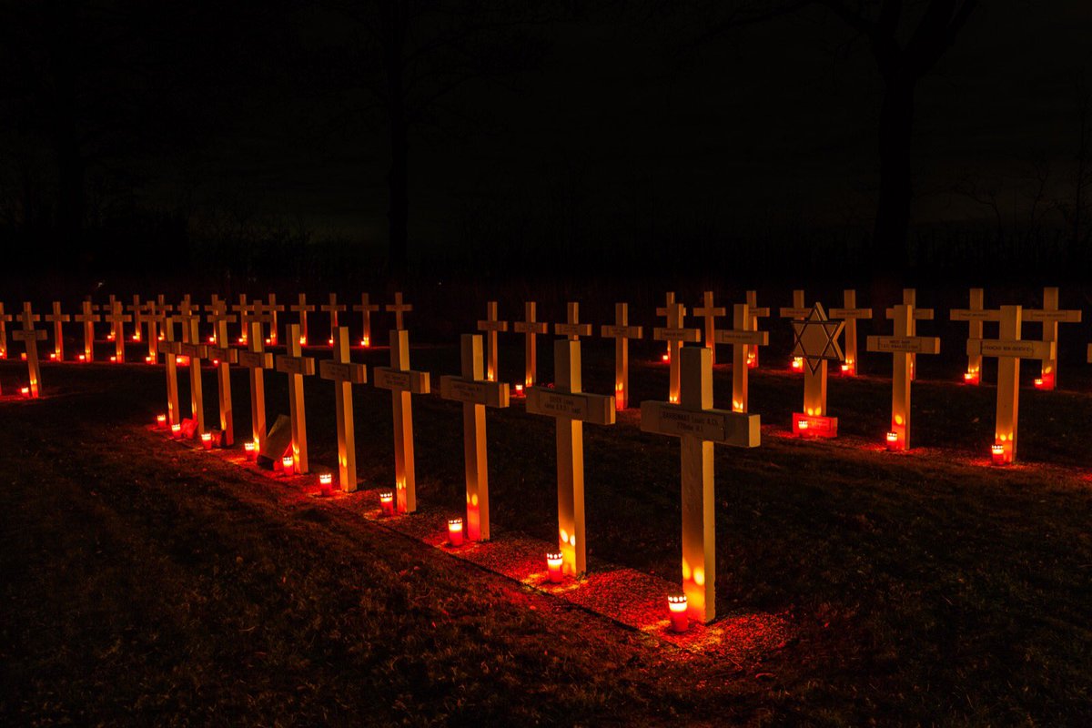 Memorial 40-45 Kapelle tweet media